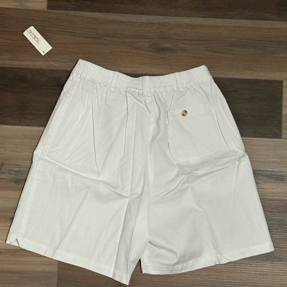 Talbots White Bermuda Shorts High-Waisted Pleated Design. NWT - Picture 2 of 2
